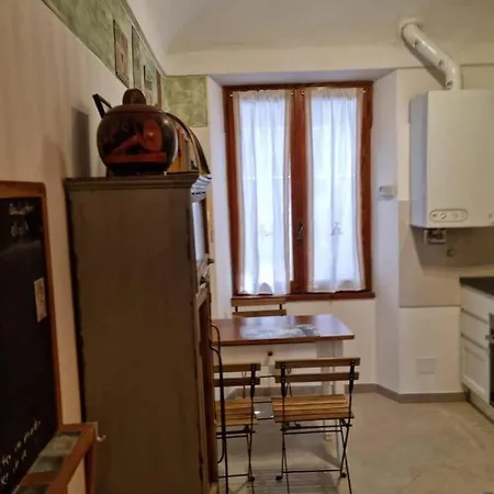 Apartment La Casa Del Marinaio Imperia